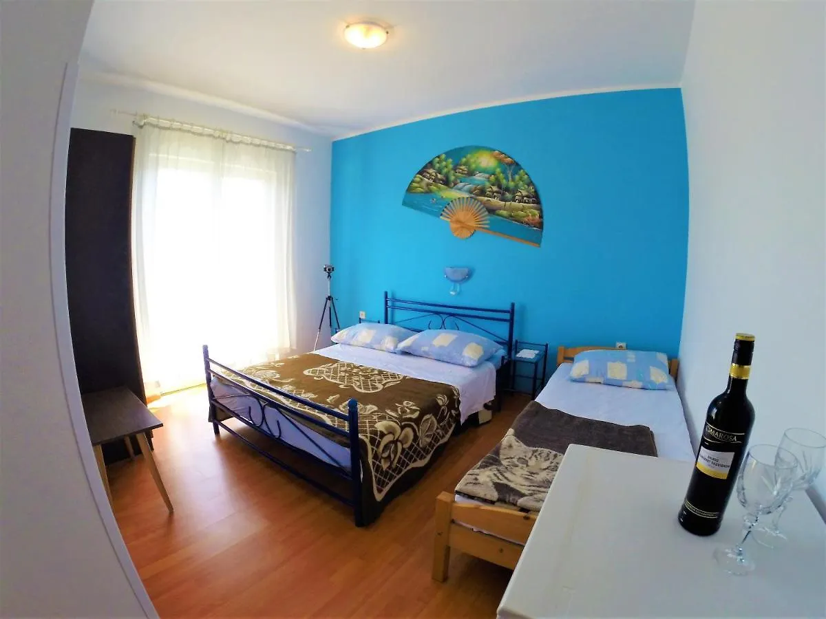Guest house Apartments And Rooms With Parking Space Lopar, Rab - 19238
